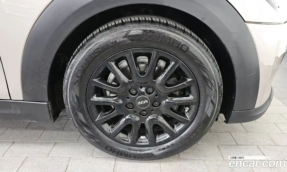 Mini Cooper 2022 1.5 Автомат в Москве № 299537, фото 13