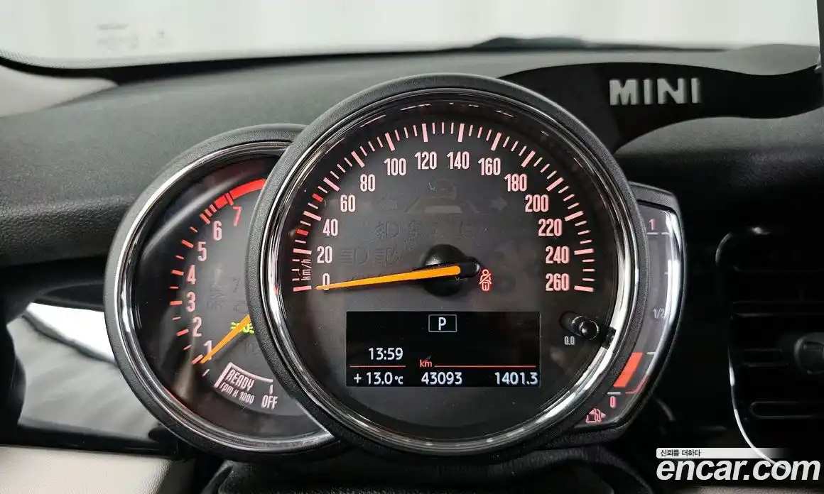 Mini Cooper 2022 1.5 Автомат в Москве № 299537, фото 18