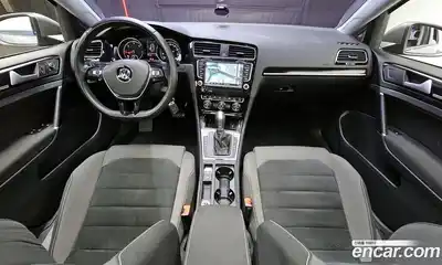 Volkswagen Golf 2016 2.0 Автомат в Москве № 301567, миниатюра 5