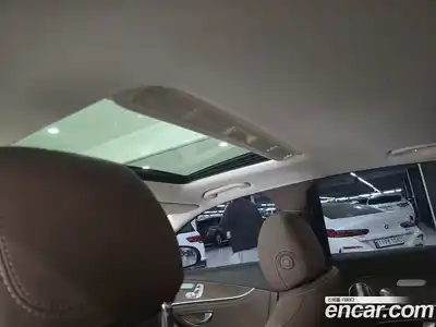 Mercedes-Benz E-Class 2018 3.0 Автомат в Москве № 307716, миниатюра 12