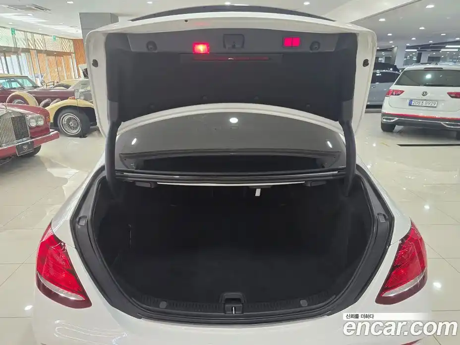 Mercedes-Benz E-Class 2018 3.0 Автомат в Москве № 307716, фото 16