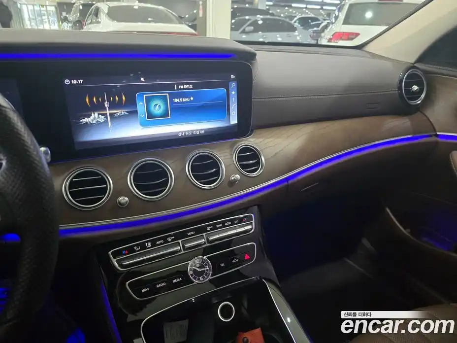 Mercedes-Benz E-Class 2018 3.0 Автомат в Москве № 307716, фото 18