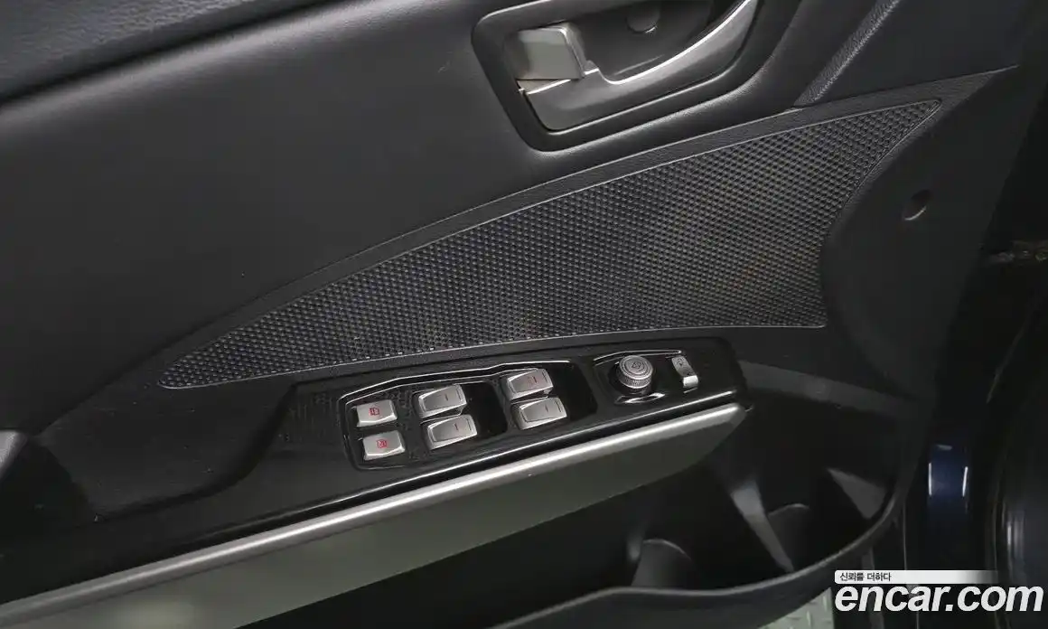 SsangYong TIBOLI 2015 1.6 Автомат в Москве № 31710, фото 4