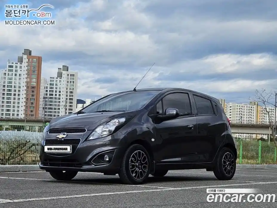 Chevrolet Spark 2014 1.0 Автомат в Москве № 327953, фото 3