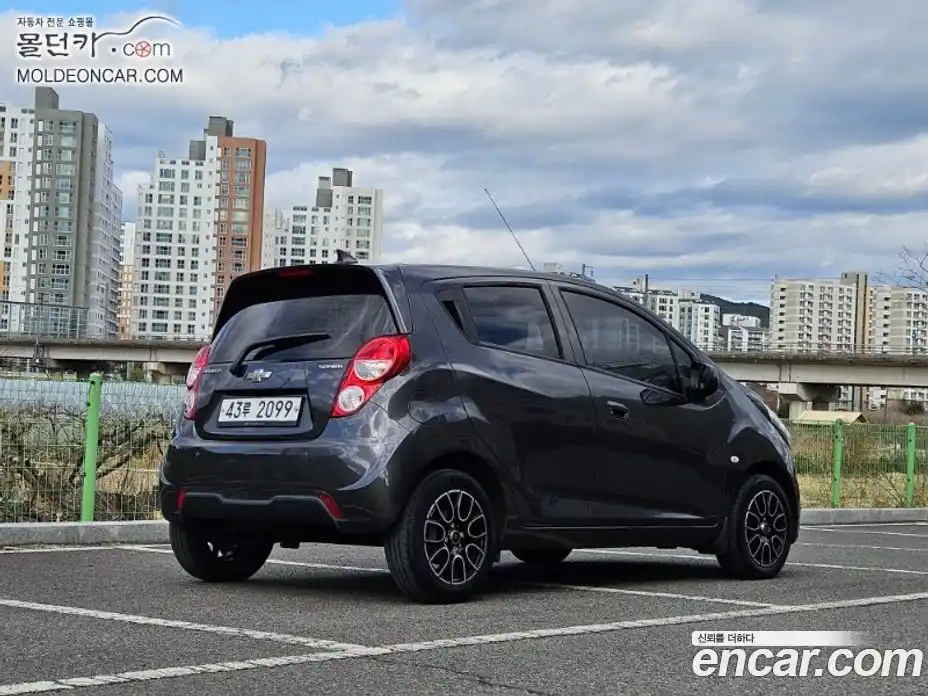 Chevrolet Spark 2014 1.0 Автомат в Москве № 327953, фото 4
