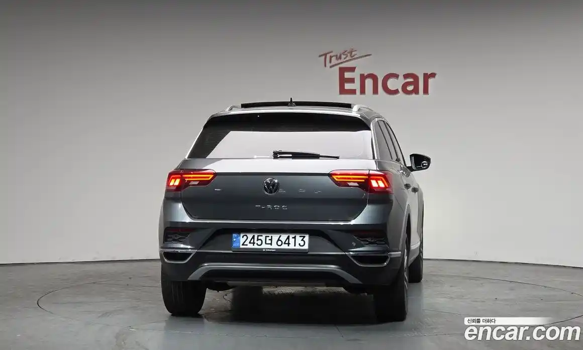 Volkswagen T-Roc 2021 2.0 Автомат в Москве № 328631, фото 11