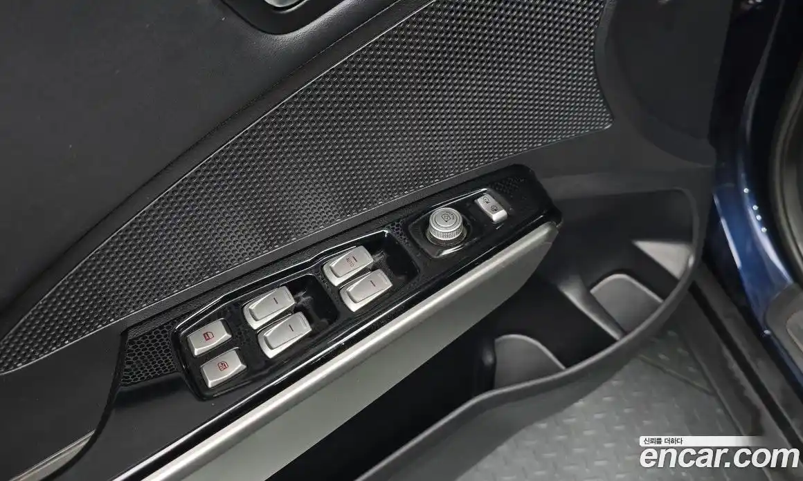 SsangYong TIBOLI 2016 1.6 Автомат в Москве № 32977, фото 5