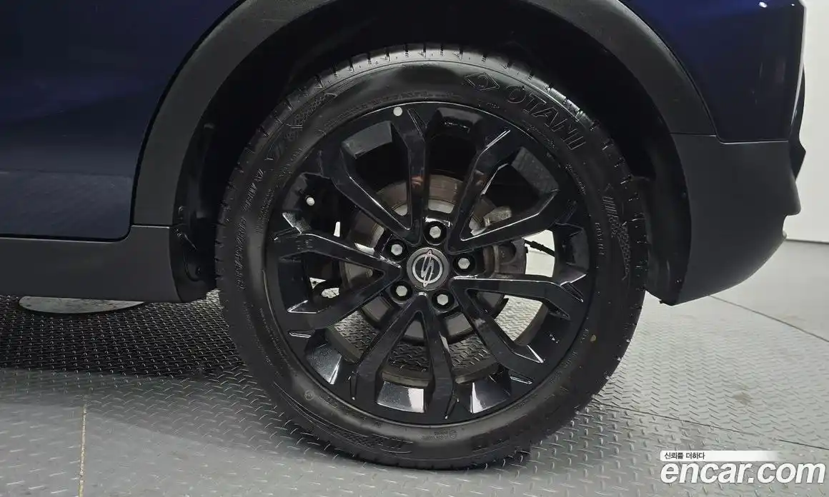 SsangYong TIBOLI 2016 1.6 Автомат в Москве № 32977, фото 6