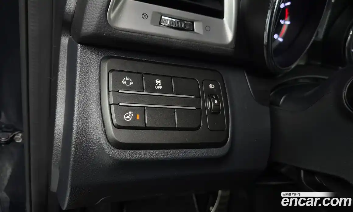 SsangYong TIBOLI 2016 1.6 Автомат в Москве № 32977, фото 8