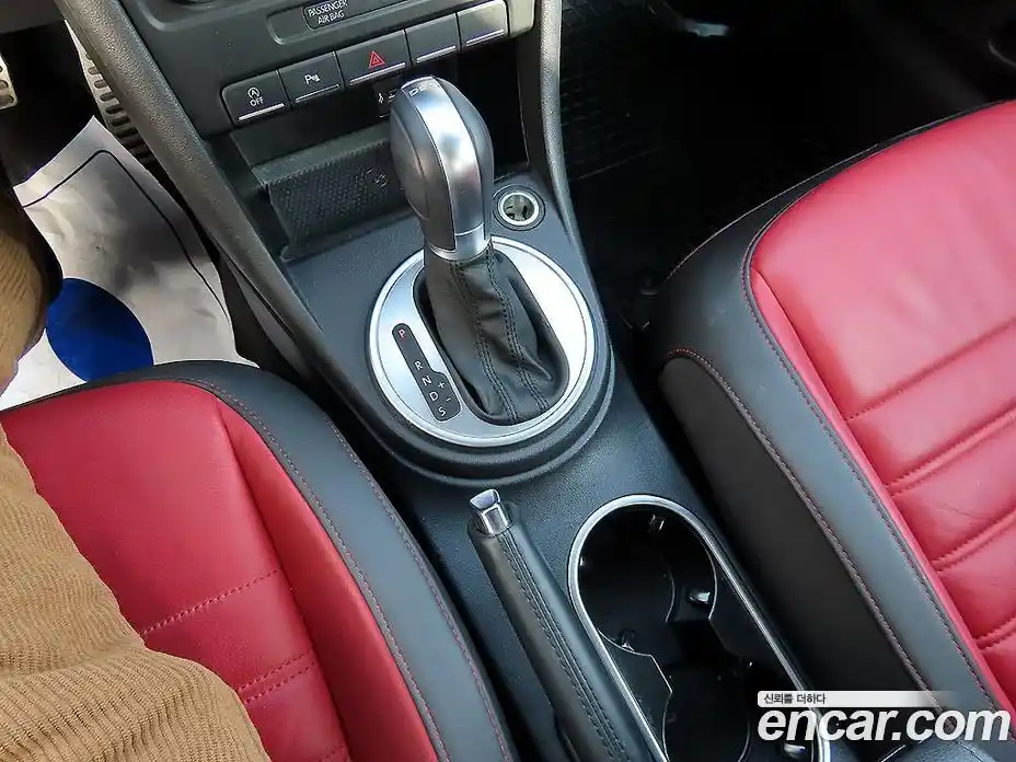 Volkswagen Beatle 2016 2.0 Автомат в Москве № 334535, фото 10