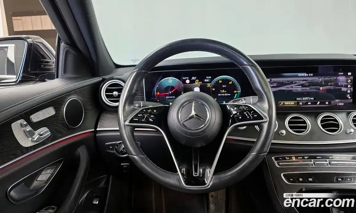 Mercedes-Benz E-Class 2023 2.0 Автомат в Москве № 340326, фото 4