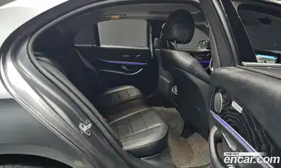 Mercedes-Benz E-Class 2019 1.9 Автомат в Москве № 342549, миниатюра 12