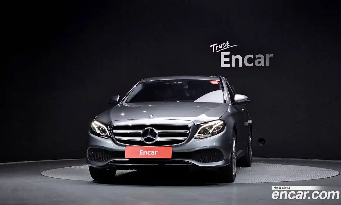 Mercedes-Benz E-Class 2019 1.9 Автомат в Москве № 342549, фото 14