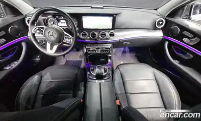 Mercedes-Benz E-Class 2019 1.9 Автомат в Москве № 342549, миниатюра 2
