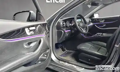 Mercedes-Benz E-Class 2019 1.9 Автомат в Москве № 342549, миниатюра 4