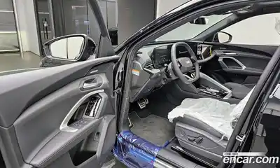 Audi Q5 2025 2.0 Автомат в Москве № 343214, миниатюра 2