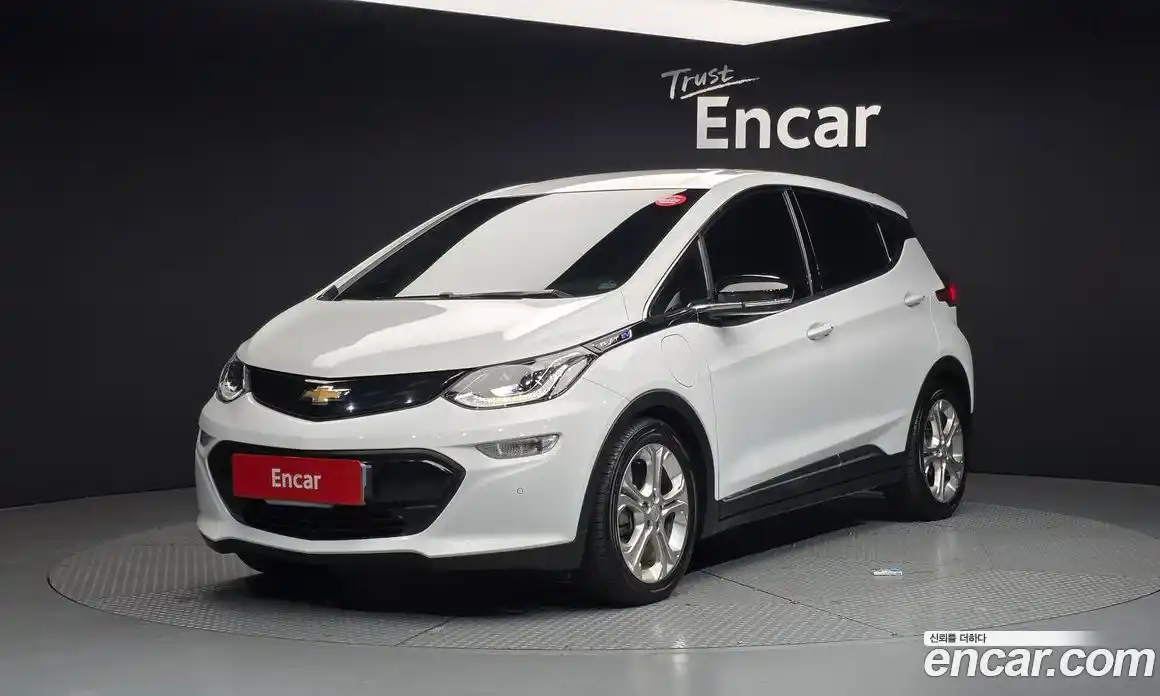Chevrolet Bolt EV 2018 0.2 Автомат в Москве № 354674, фото 1