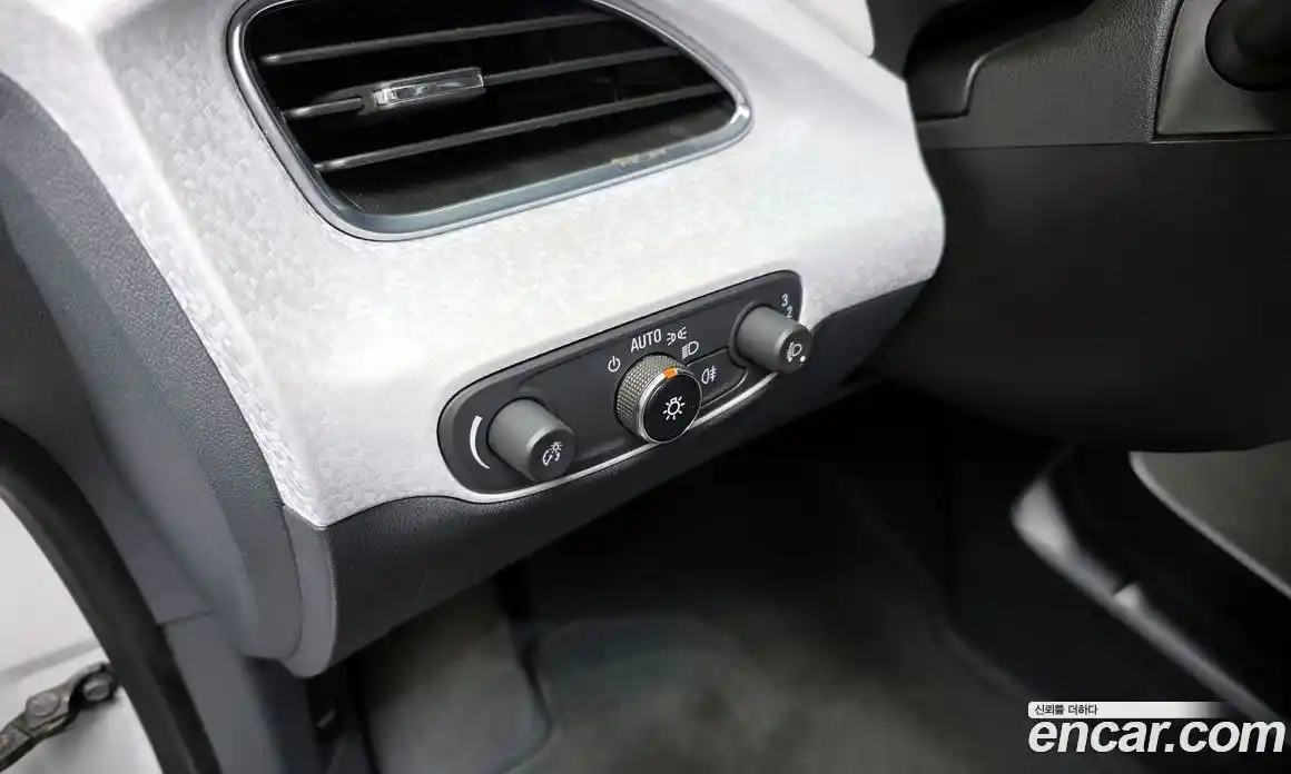 Chevrolet Bolt EV 2018 0.2 Автомат в Москве № 354674, фото 18