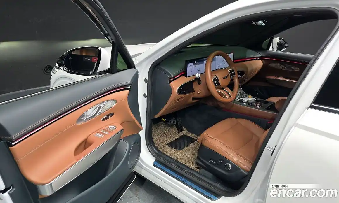 Genesis GV70 2025 2.5 Автомат в Москве № 364046, фото 10