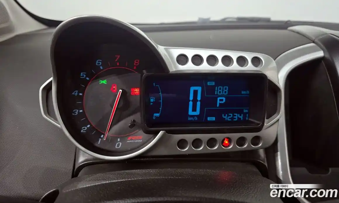 Chevrolet Aveo 2015 1.4 Автомат в Москве № 36658, фото 6