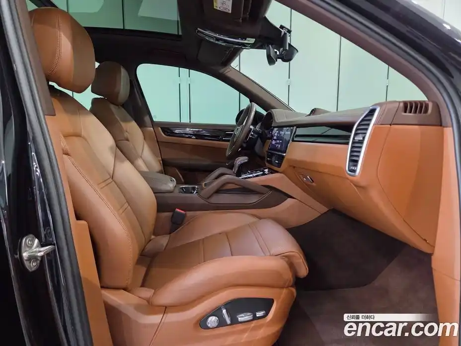 Porsche Cayenne 2021 3.0 Автомат в Москве № 374523, фото 7