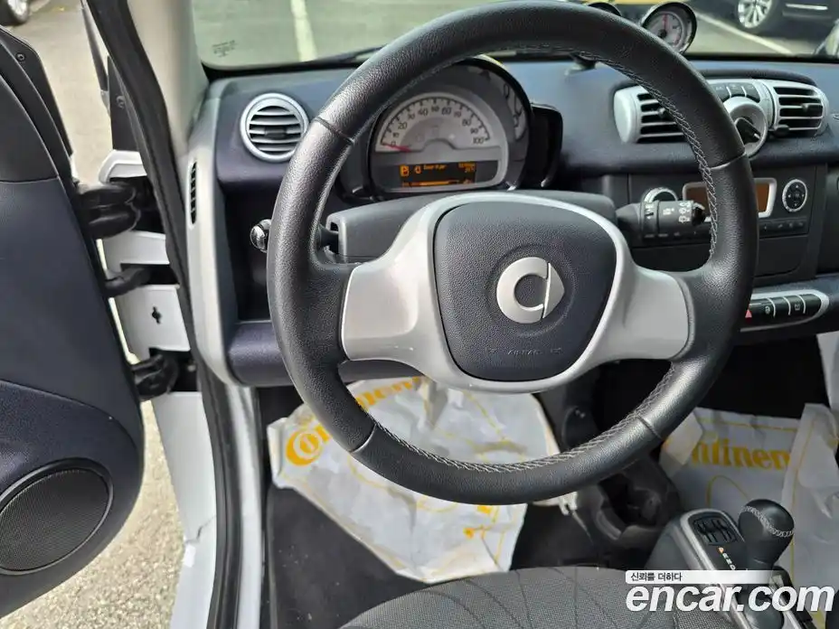 Smart Fortwo 2016 Автомат в Москве № 376129, фото 11