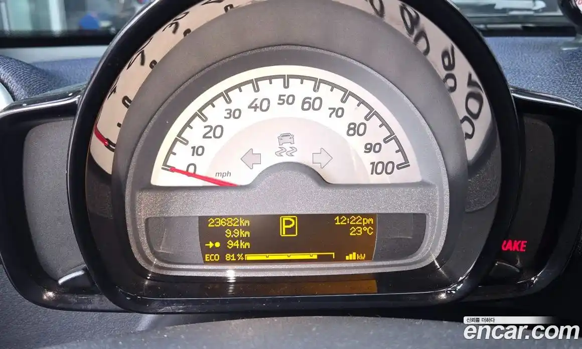 Smart Fortwo 2016 Автомат в Москве № 376129, фото 17