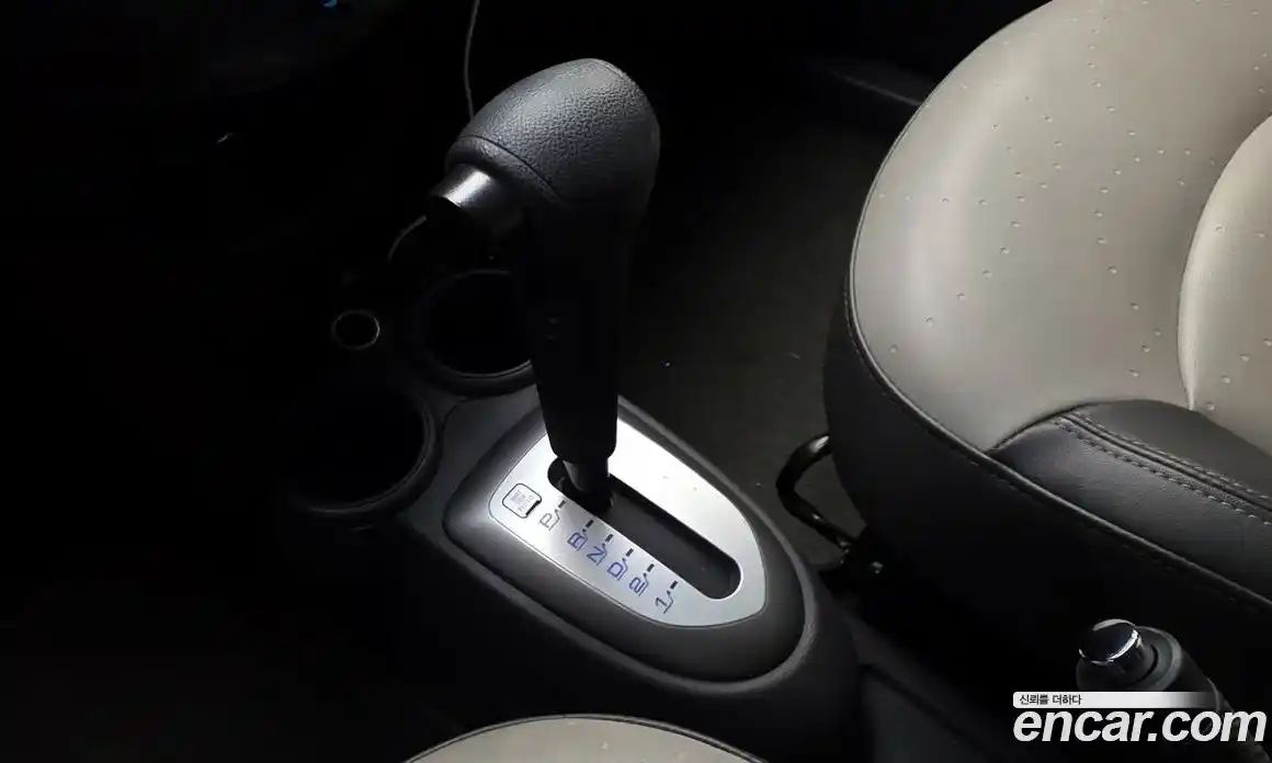 Chevrolet Spark 2012 1.0 Автомат в Москве № 38920, фото 16