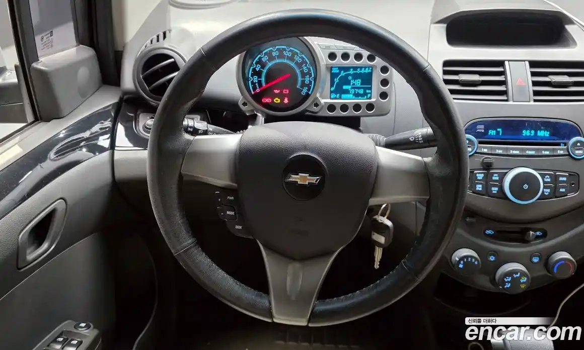 Chevrolet Spark 2012 1.0 Автомат в Москве № 38920, фото 17