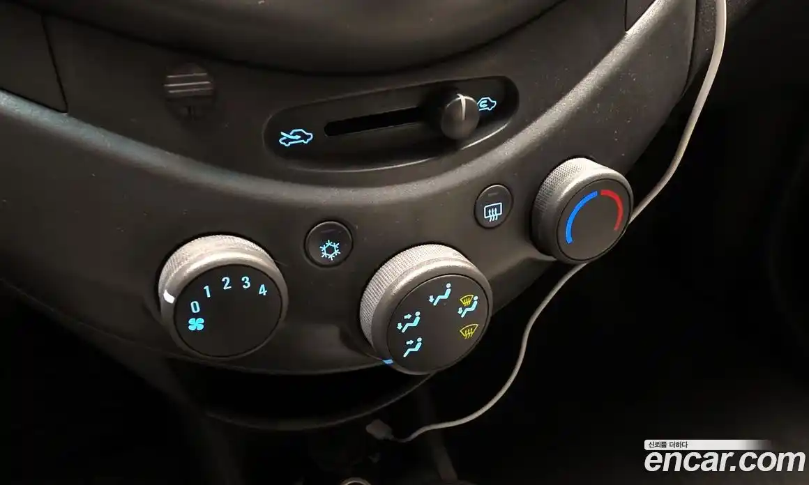 Chevrolet Spark 2012 1.0 Автомат в Москве № 38920, фото 3