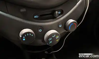 Chevrolet Spark 2012 1.0 Автомат в Москве № 38920, миниатюра 3