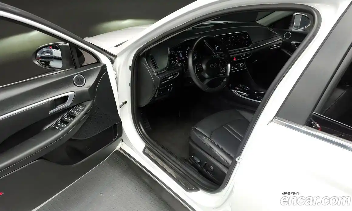 Hyundai Sonata 2021 2.0 Автомат в Москве № 398238, фото 11