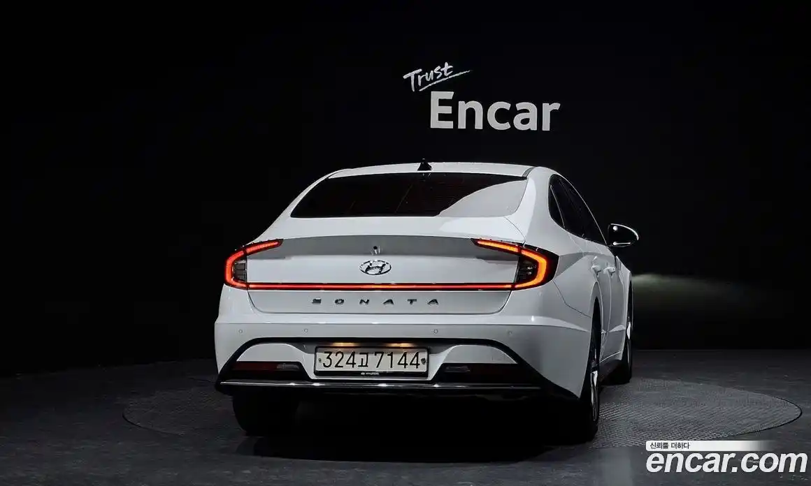 Hyundai Sonata 2021 2.0 Автомат в Москве № 398238, фото 4