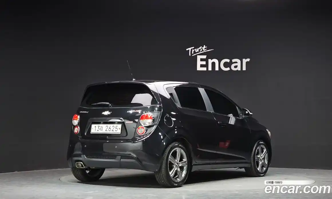 Chevrolet Aveo 2015 1.4 Автомат в Москве № 40069, фото 17