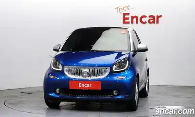 Smart Fortwo 2015 1.0 Автомат в Москве № 402375, миниатюра 3