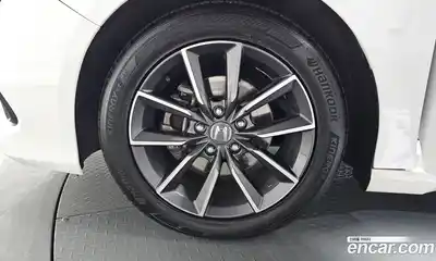 Honda Accord 2021 1.5 Автомат в Москве № 402424, миниатюра 5