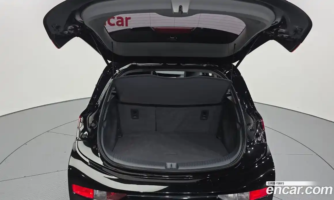 Chevrolet Bolt EV 2020 0.2 Автомат в Москве № 41021, фото 18