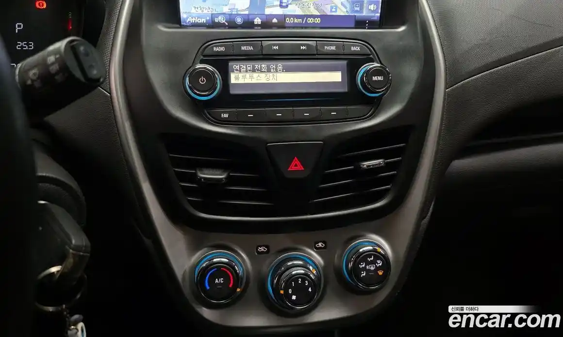 Chevrolet Spark 2016 1.0 Автомат в Москве № 41827, фото 18