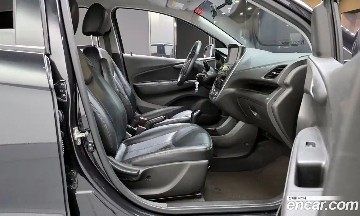 Chevrolet Spark 2016 1.0 Автомат в Москве № 41827, фото 8