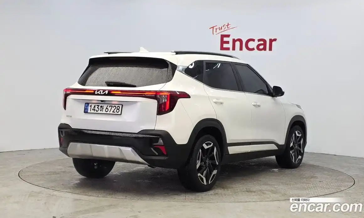 Kia Seltos 2023 1.6 Автомат в Москве № 50445, фото 12