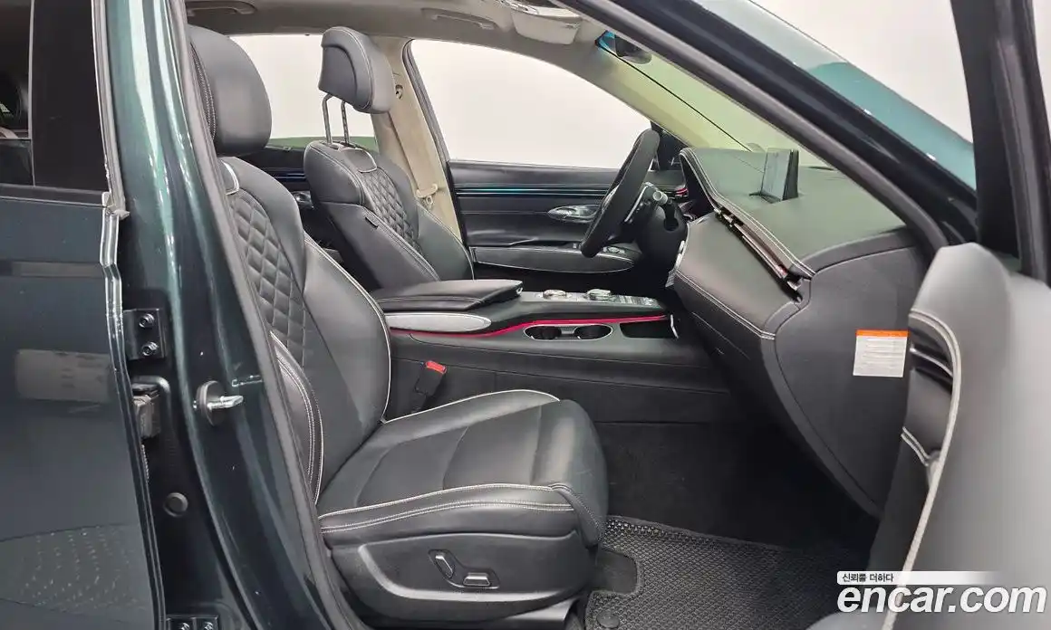 Genesis GV70 2022 0.1 Автомат в Москве № 58057, фото 5