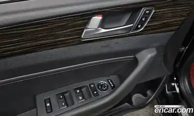 Hyundai Sonata 2016 2.0 Автомат в Москве № 6861, миниатюра 4