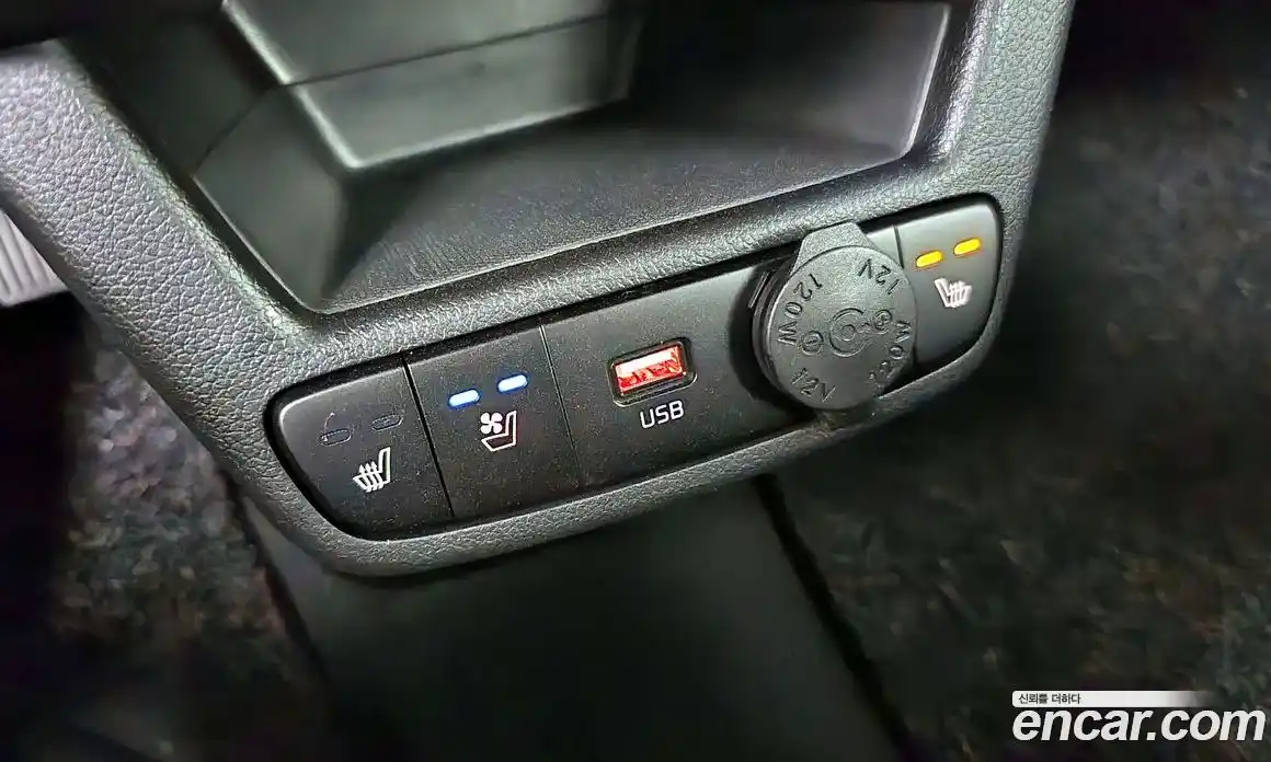 Kia Ray 2023 1.0 Автомат в Москве № 100867, фото 17