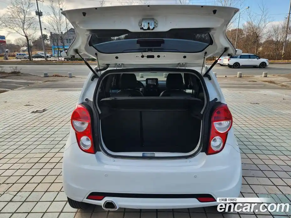 Chevrolet Spark 2014 1.0 Автомат в Москве № 100970, фото 17