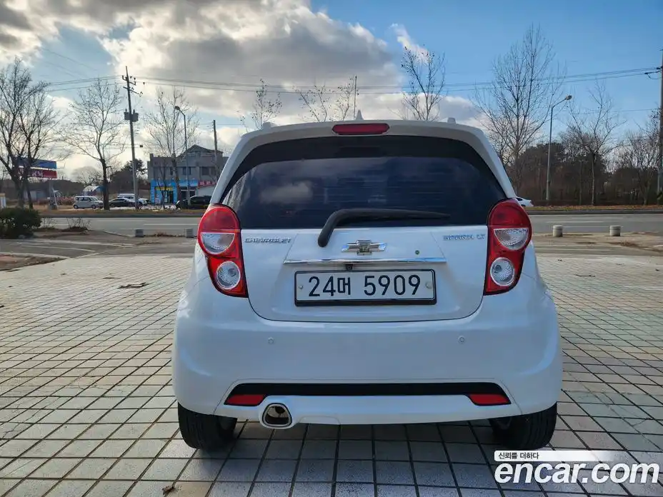 Chevrolet Spark 2014 1.0 Автомат в Москве № 100970, фото 4