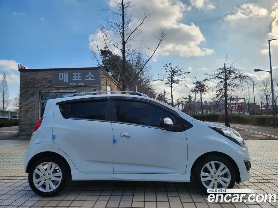 Chevrolet Spark 2014 1.0 Автомат в Москве № 100970, фото 8