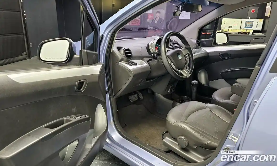 Chevrolet Spark 2014 1.0 Автомат в Москве № 104724, фото 10