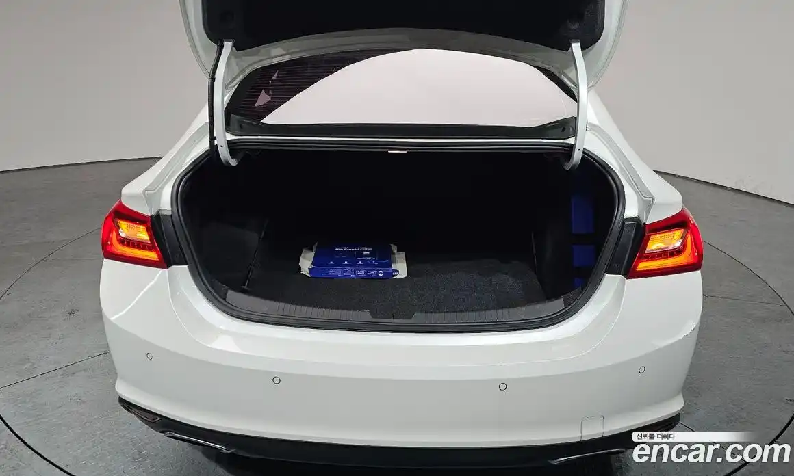 Chevrolet Malibu 2017 2.0 Автомат в Москве № 105854, фото 10