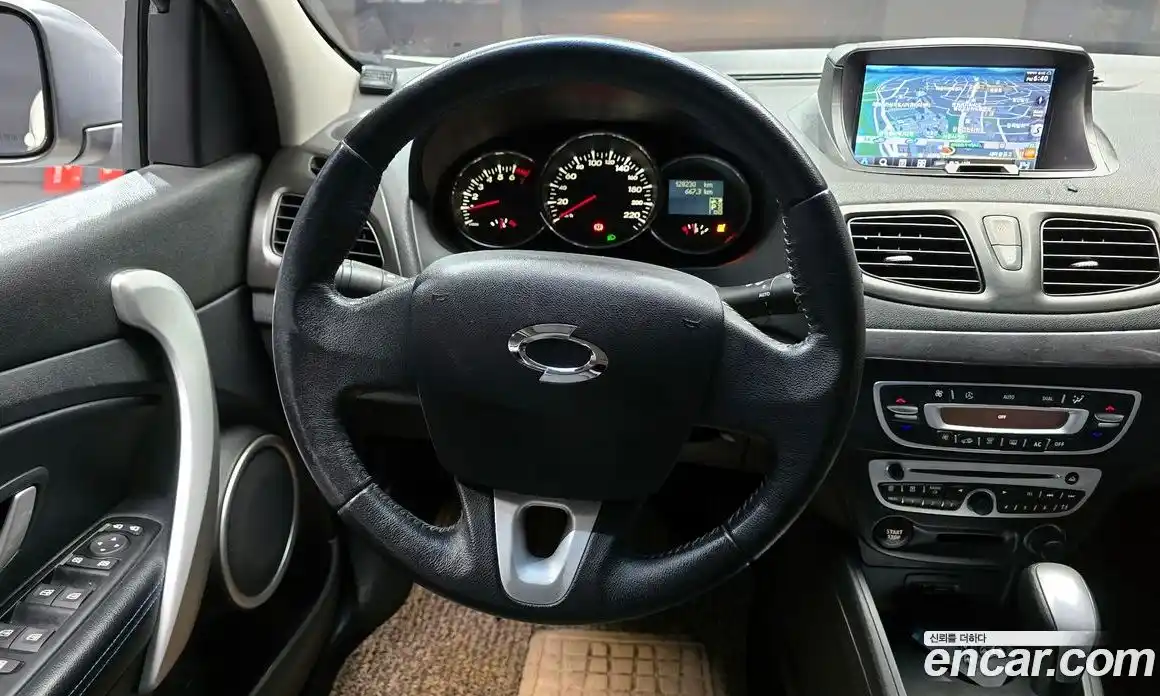 Renault SM3 2012 1.6 Автомат в Москве № 106265, фото 18