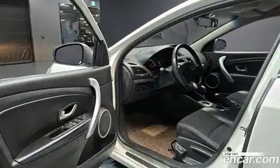 Renault SM3 2012 1.6 Автомат в Москве № 106265, миниатюра 5